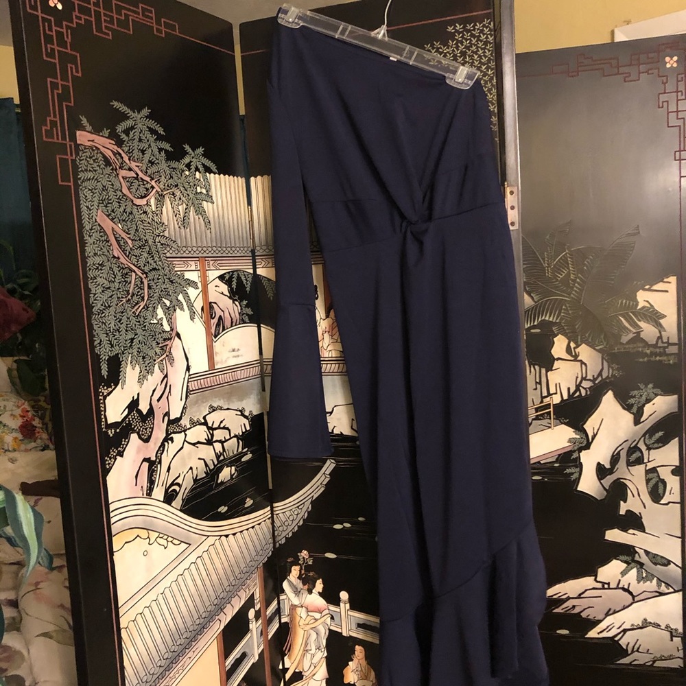 Dress - Picture 2 of 6